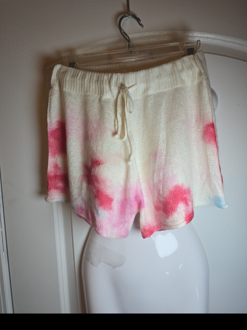 POL Cream Knit Tie-Dye Shorts with Pink Accent
